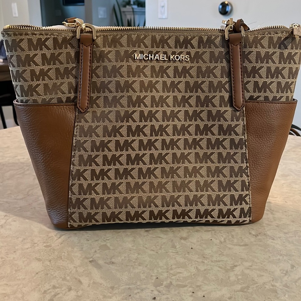 NWT MK Bedford Tote